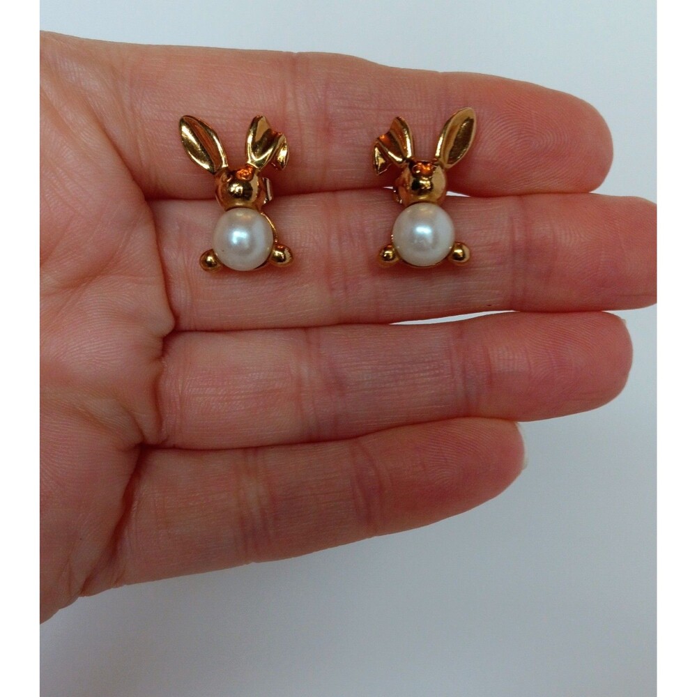 Vintage 90’s Avon Pearly Bunny Faux Pearl Rabbit Gold Tone Earrings Marked